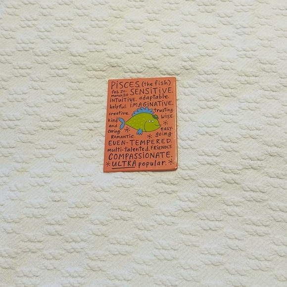 Magnet - Picture 1 of 1